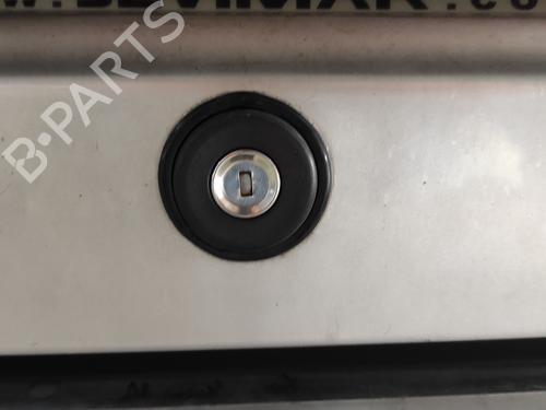 Used Tailgate handle Tailgate handle 29047154 29047154