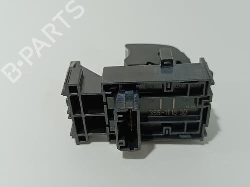 Right front window switch TOYOTA COROLLA Hatchback (_E21_, _EA1_, _EH1_) | BP13402759I26