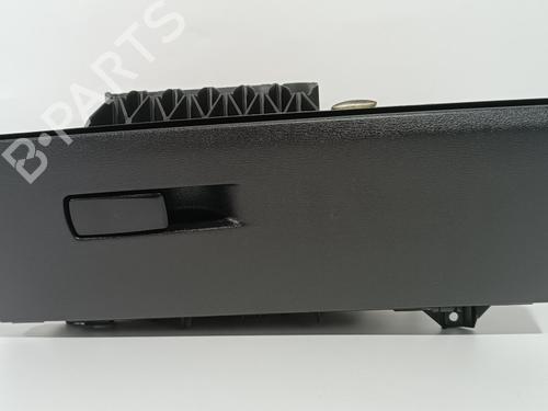 Schowek pasażera BMW X2 (F39) sDrive 18 i 51166965758