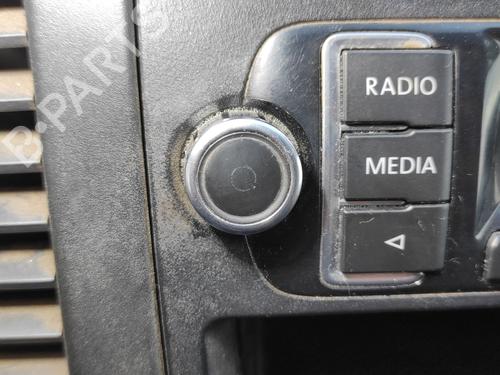 Radio VW TRANSPORTER T5 Van (7HA, 7HH, 7EA, 7EH) 2.0 TDI | BP32329424E6 - Image 2