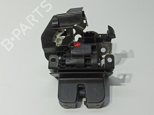 Used Tailgate lock SKODA OCTAVIA III Combi (5E5, 5E6) 1.6 TDI (105 hp) 21784187