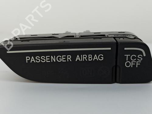 Switch FORD TRANSIT COURIER B460 MPV 1.0 EcoBoost | BP14543545I30