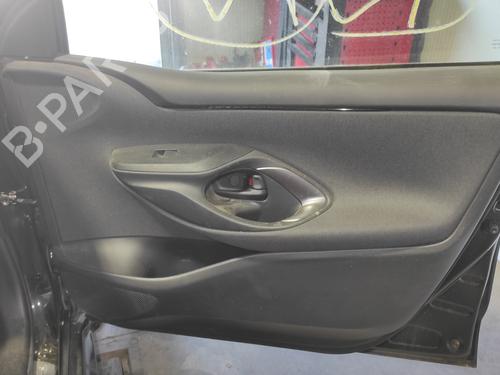 front-right-panel-toyota-yaris-_p21_-_pa1_-_ph1_-2020-24945079 main image
