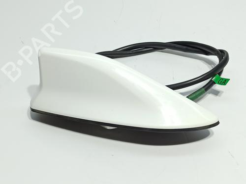 Used Antenna/Base TOYOTA AURIS (_E18_) 1.8 Hybrid (ZWE186_, ZWE186R) (136 hp) 17872908
