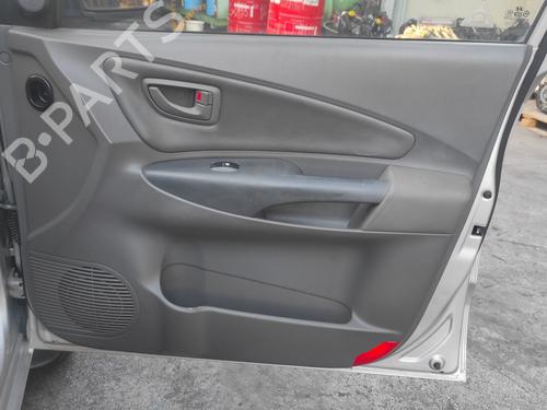 Pannello interno portiera anteriore destro HYUNDAI TUCSON (JM) 2.0 CRDi All-wheel Drive (113 hp)null