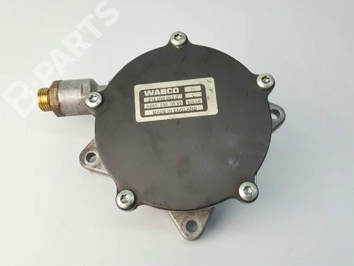 Used Vacuum pump SSANGYONG RODIUS I 2.7 Xdi (163 hp) 7031712