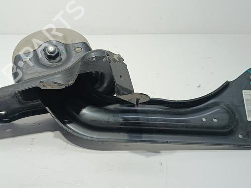 Høyre bak bærearm LYNK & CO 01 PHEV (261 hp) 30117932