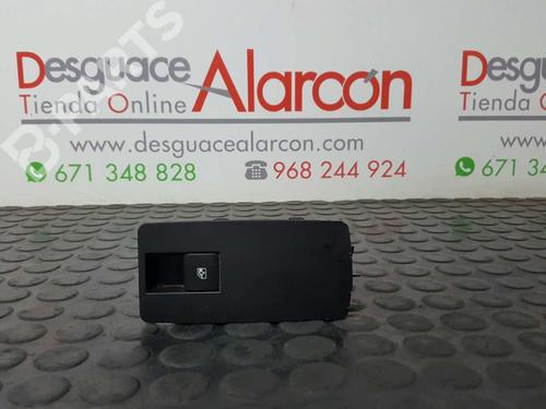 Used Right front window switch OPEL INSIGNIA A (G09) 2.0 CDTI (68) (163 hp) 2733405