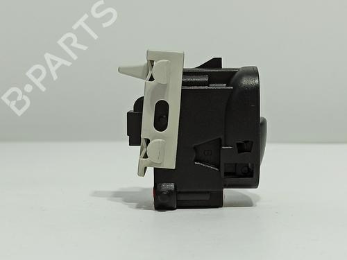 Right rear window switch MERCEDES-BENZ CLK (C209) CLK 270 CDI (209.316) | BP13689017I28