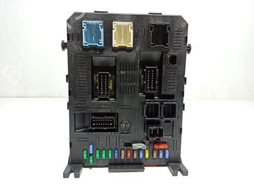 fuse-box-peugeot-607-9d-9u-2000-32035251 main image