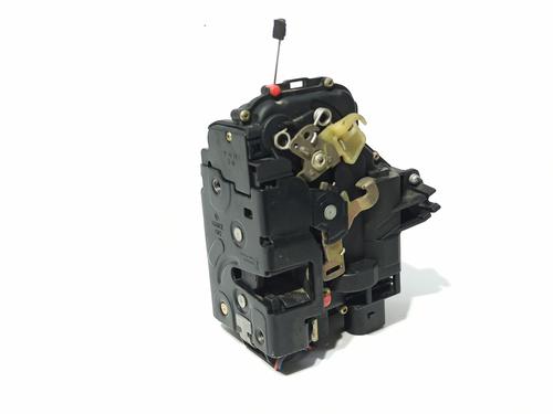 Vergrendeling links voor SEAT TOLEDO II (1M2) 1.6 (100 hp) 16968312
