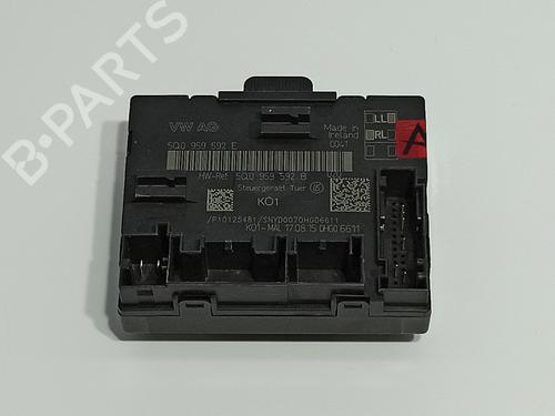 Modulo di controllo comfort AUDI A3 (8V1, 8VK) 1.6 TDI (110 hp) 30692372