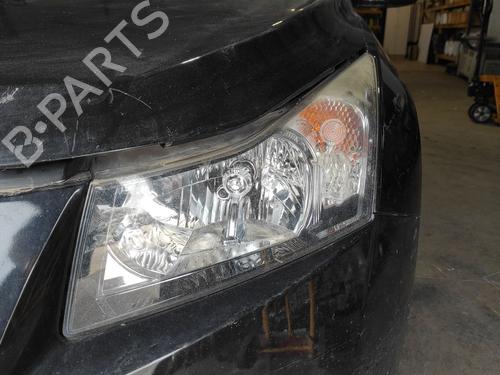 left-headlight-chevrolet-cruze-hatchback-j305-2010-39652577 main image