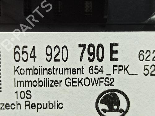 Kombiinstrument SKODA SCALA (NW1) 1.0 TSI | BP28061348C47