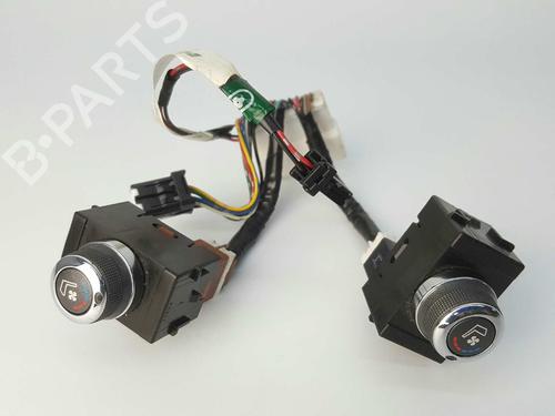 Panel klimatyzacji / ogrzewania INFINITI M (Y51) 30d 241681ME0B | PSTU94G5W29