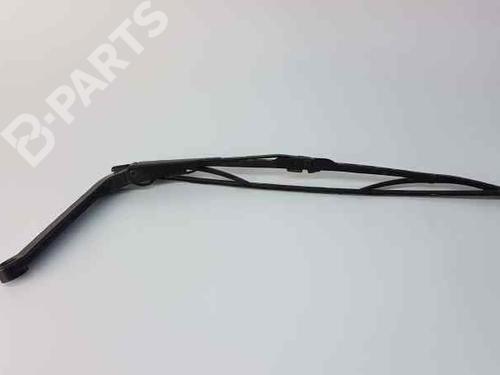 Used Rear windshield wiper arm NISSAN X-TRAIL I (T30) 2.2 DCi (114 hp) 5567917