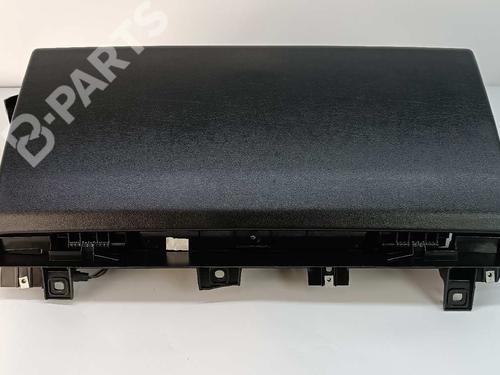 Used Glove box LAND ROVER RANGE ROVER SPORT II (L494) 3.0 TDV6 4x4 (258 hp) 10076593