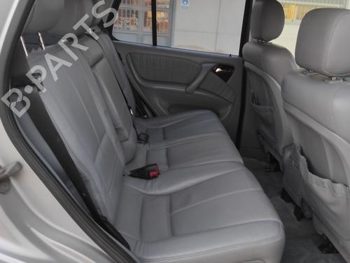 Venstre bak utvendig håndtak MERCEDES-BENZ M-CLASS (W163) ML 270 CDI (163.113) | BP15048386C130
