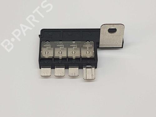 Used Fuse box HYUNDAI TUCSON (TL, TLE) 1.7 CRDi (116 hp) 8694526