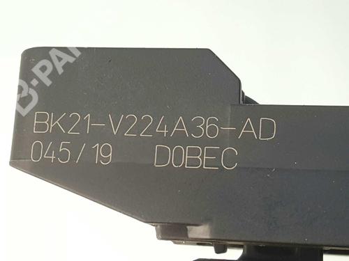 Klamka zewnętrzna drzwi przednich prawych FORD TRANSIT V363 Van (FCD, FDD)  | BP6893731C129 
