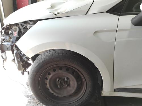 left-front-fenders-renault-clio-v-b7_-2019-36432956 main image