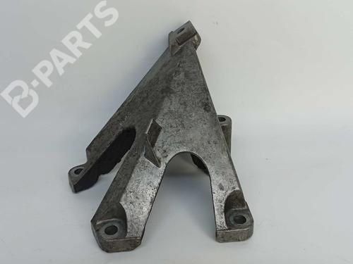 Used Engine mount AUDI A4 B6 Convertible (8H7) 2.5 TDI (163 hp) 10265147
