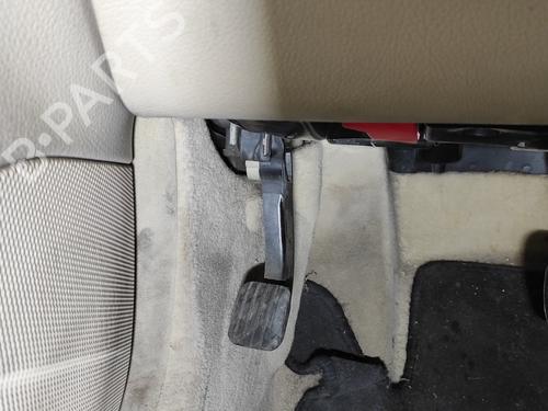 hand-brake-mercedes-benz-e-class-w211-e-320-cdi-211026-2002-2003-2004-2005-2006-2007-2008-2009-22342540 main image