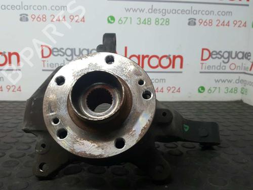 Used Right front steering knuckle RENAULT LAGUNA II (BG0/1_) 2.0 dCi (BG1T) (150 hp) 2738408