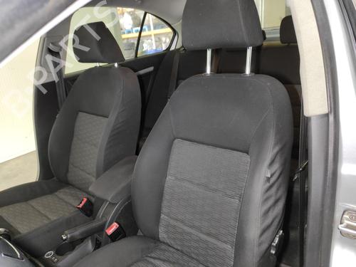 Left front seat SKODA OCTAVIA II (1Z3) 1.9 TDI | BP15253460C15