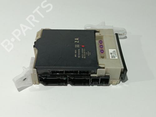 Fuse box TOYOTA COROLLA Hatchback (_E21_, _EA1_, _EH1_) 1.8 Hybrid (ZWE211) | BP37243368E1 - Image 2