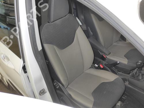 right-front-seat-ford-tourneo-courier-b460-mpv-15-tdci-2014-22593603 main image