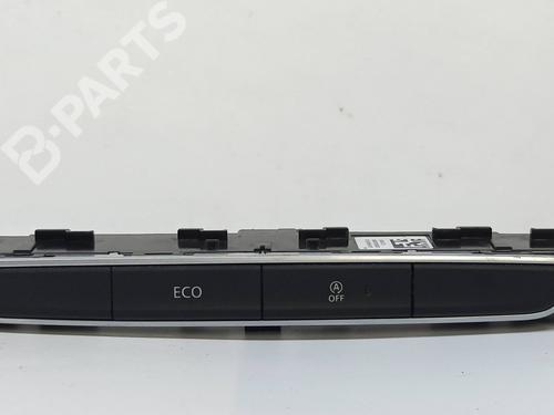 Used Switch RENAULT MEGANE IV Hatchback (B9A/M/N_) 1.5 Blue dCi 115 (B9A6) (116 hp) 10865997