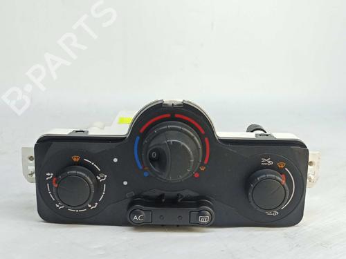 Used Climate control RENAULT CLIO III (BR0/1, CR0/1) 1.5 dCi (BR17, CR17) (86 hp) 8355480
