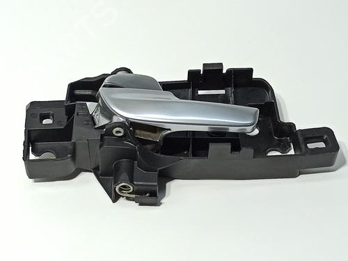 Used Front left interior door handle Front left interior door handle FORD GALAXY II (WA6) 2.0 TDCi (115 hp) 40107789 40107789