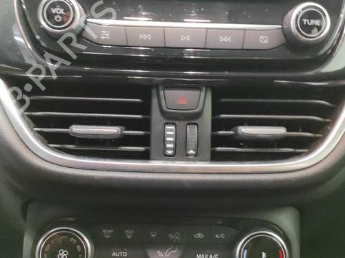 air-vent-ford-puma-j2k-cf7-2019-37525901 main image