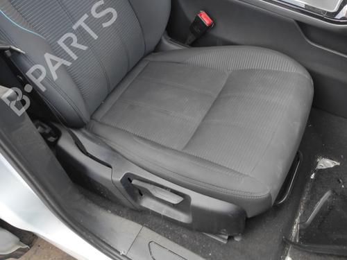 Right front seat LAND ROVER RANGE ROVER EVOQUE (L551) 2.0 D165 | BP29470239C16 