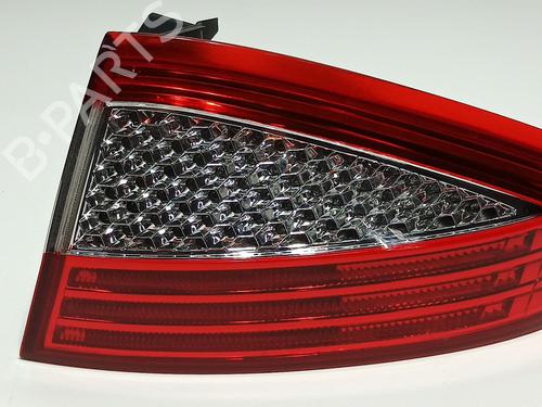 Used Right taillight Right taillight FORD MONDEO IV (BA7) 2.0 TDCi (140 hp) 39005299 39005299