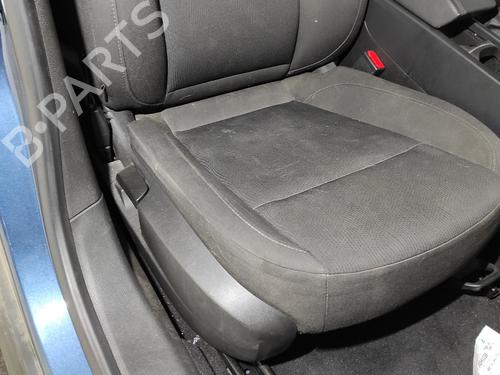 Right front seat OPEL INSIGNIA A (G09) 2.0 CDTI (68) | BP23084780C16