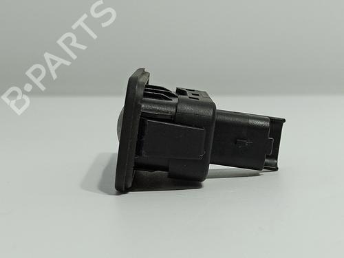 Tailgate handle RENAULT CAPTUR I (J5_, H5_) 1.2 TCe 120 | BP11496264C132