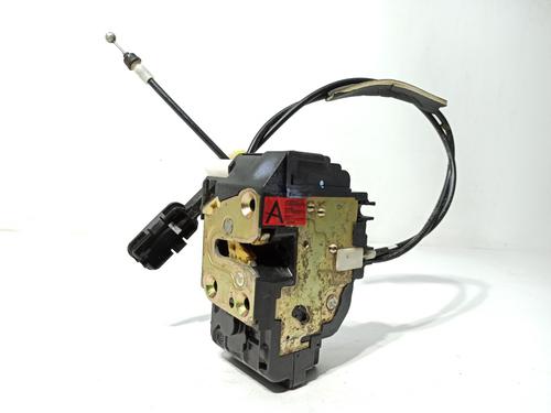 Used Front left lock NISSAN MICRA III (K12) 1.2 16V (65 hp) 29264038