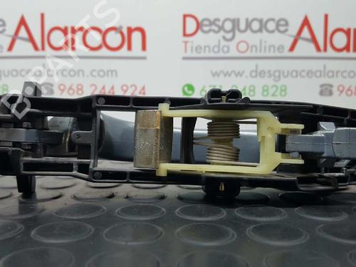 Rear right exterior door handle MERCEDES-BENZ C-CLASS (W203) C 200 CDI (203.007) | BP2748421C130 