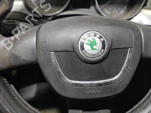 driver-airbag-skoda-superb-ii-3t4-2008-2009-2010-2011-2012-2013-2014-2015-23953621 main image