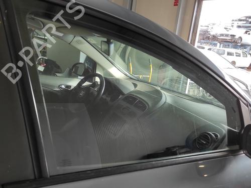 front-right-door-window-seat-toledo-iii-5p2-2004-2005-2006-2007-2008-2009-25041443 main image
