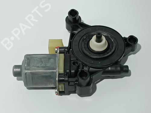 Left front window motor VW GOLF VIII (CD1, DA1) 2.0 TDI | BP11725824E21 