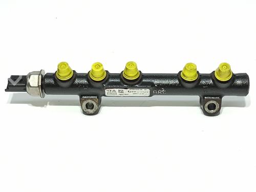 Used Injection rail FORD C-MAX II (DXA/CB7, DXA/CEU) 1.6 TDCi (115 hp) 28007701