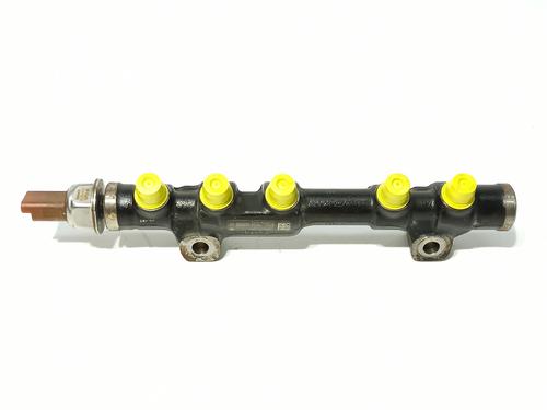 Used Injection rail Injection rail 9427591 9427591