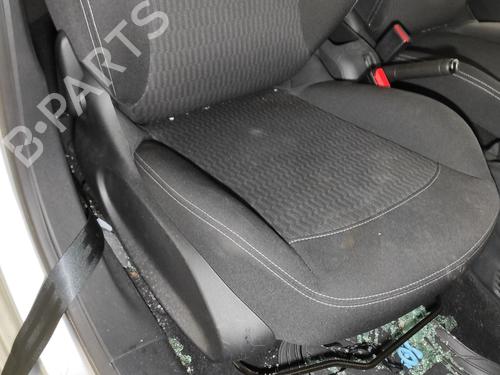 Right front seat PEUGEOT 208 I (CA_, CC_) 1.2 PureTech 82 | BP17674573C16 