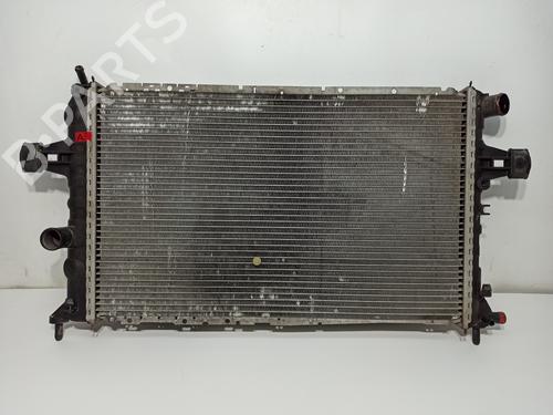 Radiateur à eau OPEL ZAFIRA A MPV (T98) 2.2 DTI 16V (F75) (125 hp) 30583242