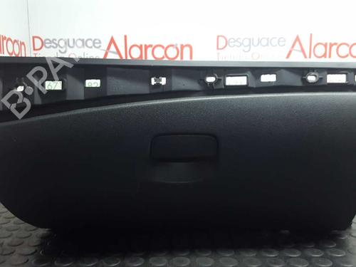 Handskerum RENAULT MEGANE III Hatchback (BZ0/1_, B3_) 1.9 dCi (BZ0N, BZ0J) (131 hp) 2782551