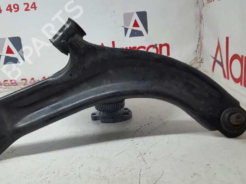 Used Right front suspension arm RENAULT CLIO III (BR0/1, CR0/1) 1.5 dCi (C/BR0G, C/BR1G) (68 hp) 2759982